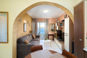 Cosy1 Bedroom Apartment with Balcony & Sea Views - Close to Mellieha Bay